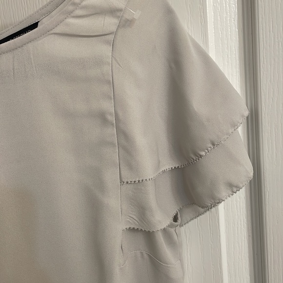 Banana republic light gray blouse size M - Picture 4 of 5